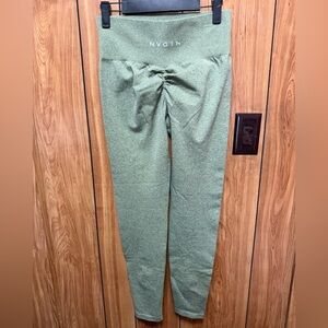 NVGTN Olive Ruched butt seamless Leggings